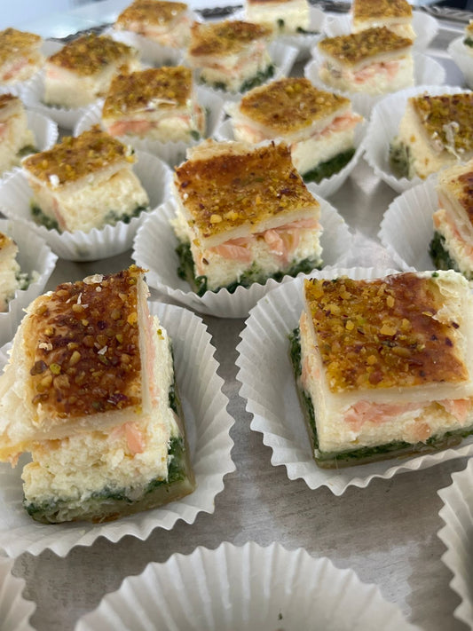 Roulé Salade Mechouia et thon (1Kg = 30 pièces)